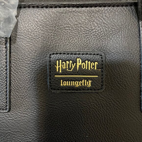 Loungefly - Harry Potter - Hogwarts - Satchel Bag Purse - Hedwig Castle - Black - Picture 6 of 12